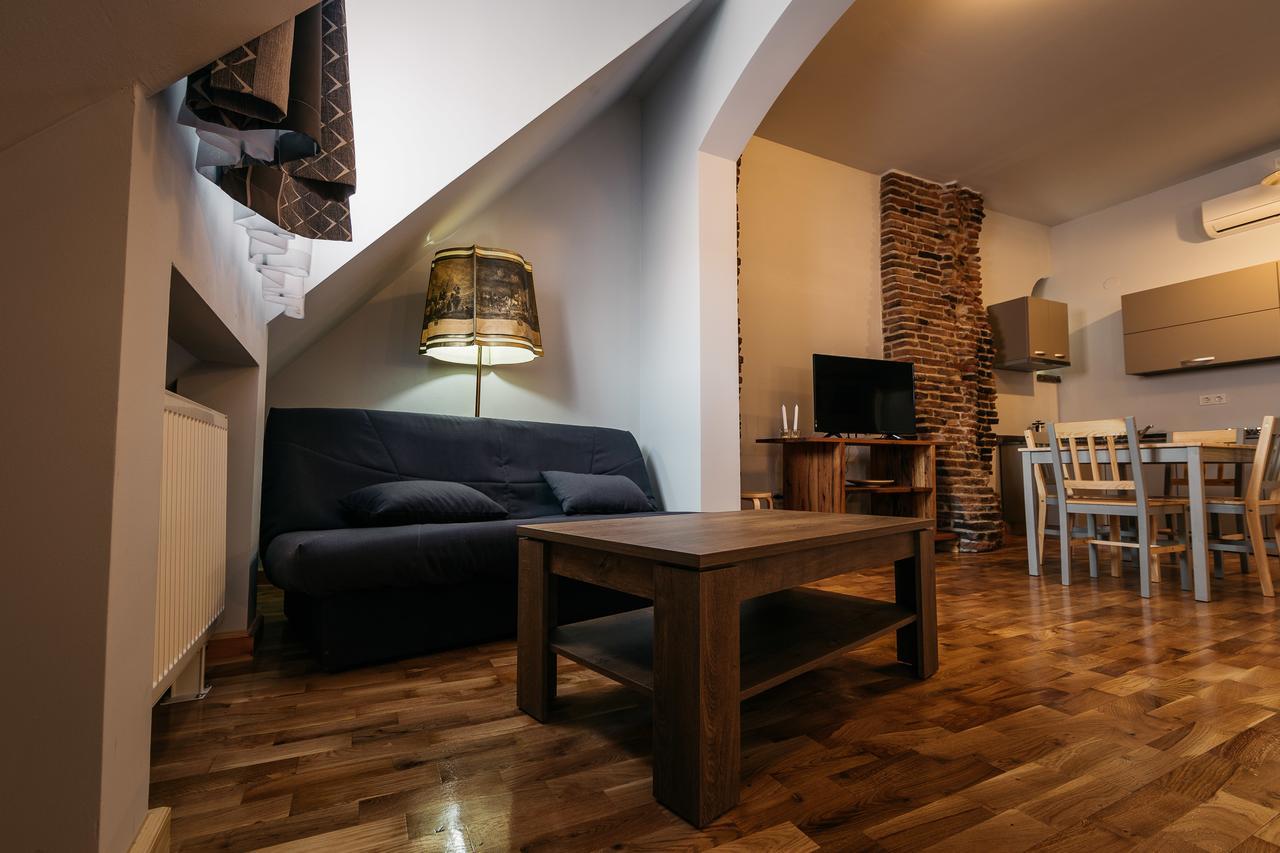 Yellowboot Aparthotel Sibiu Exterior photo
