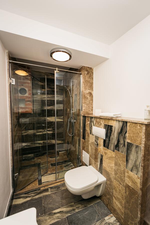 Yellowboot Aparthotel Sibiu Exterior photo