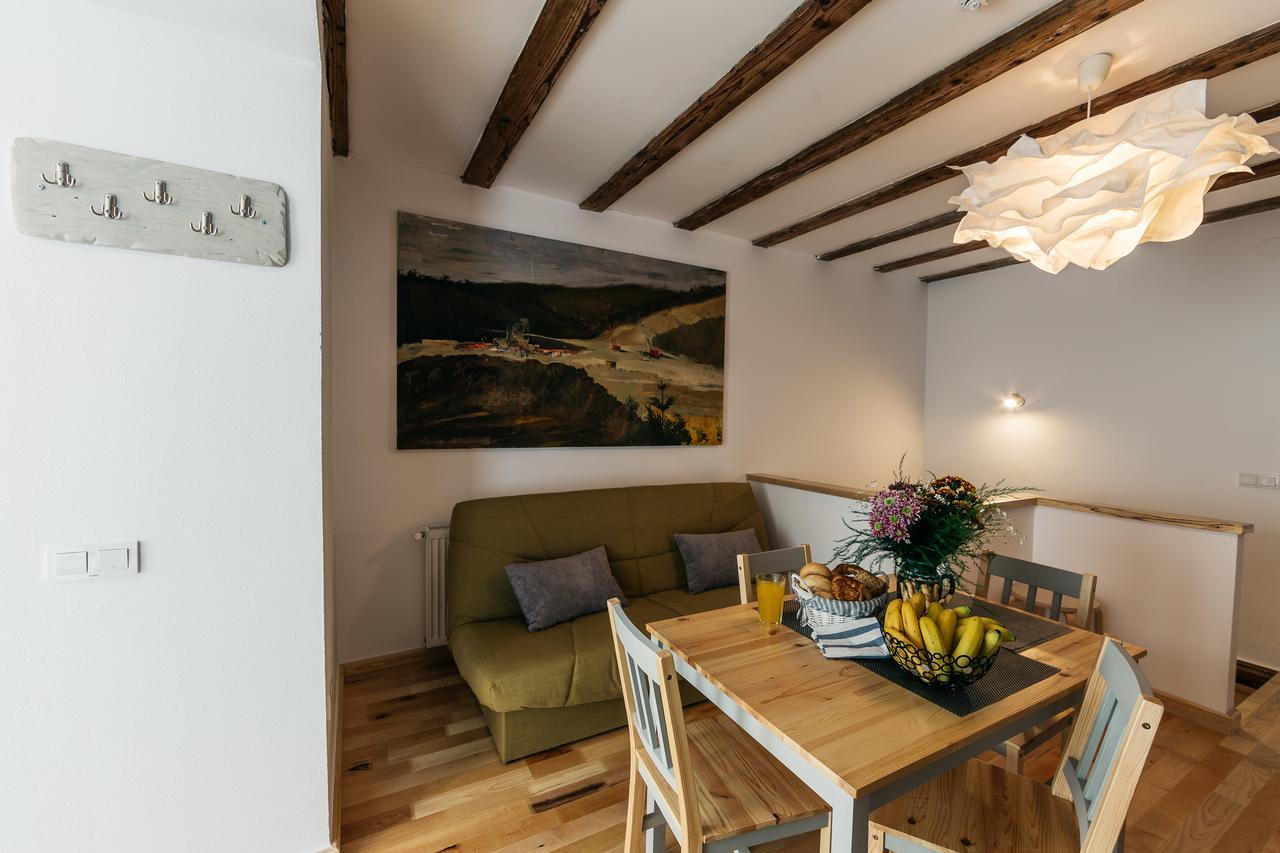 Yellowboot Aparthotel Sibiu Exterior photo