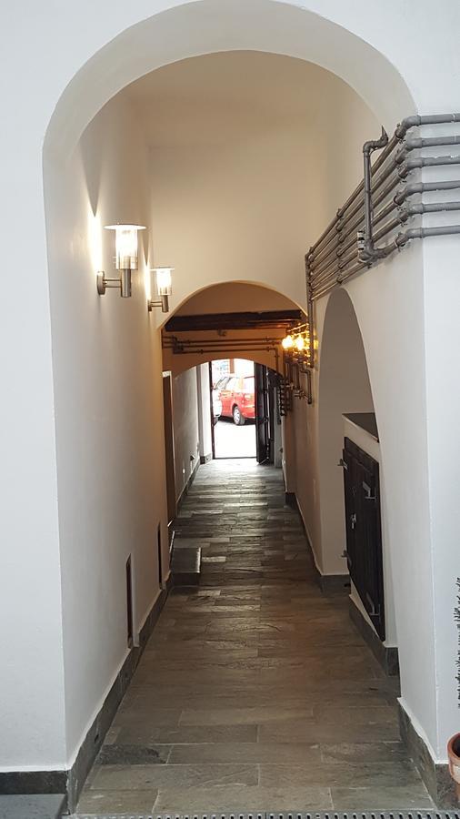 Yellowboot Aparthotel Sibiu Exterior photo