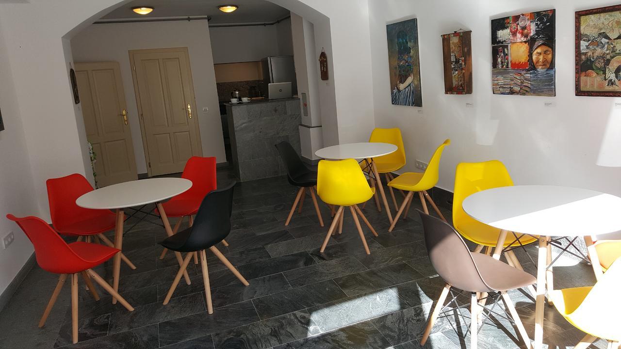 Yellowboot Aparthotel Sibiu Exterior photo